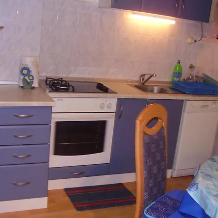 By The Sea - 12215 ザダル