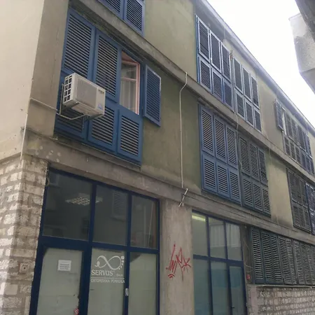 アパート By The Sea - 12215 ザダル